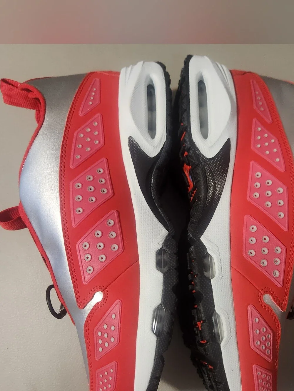 Nike Air Max SNDR Sunder Training Sneaker Fusion Red Silver Black NEW